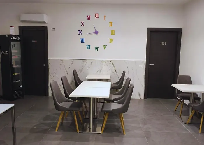 招待所 Allegro 4*