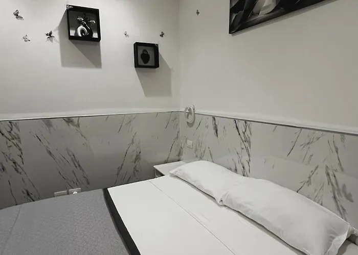 Allegro 招待所 4*